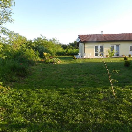 Villa Campo Ezerets Exterior foto